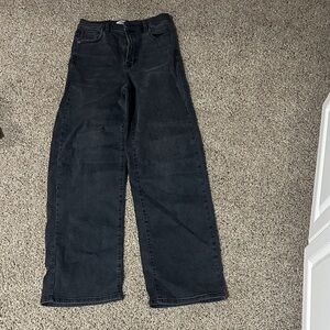 Hidden Wide-Leg Black Jeans